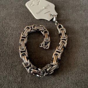 Stainless steel unisex Byzantine link bracelet, 8.5”, NWT
